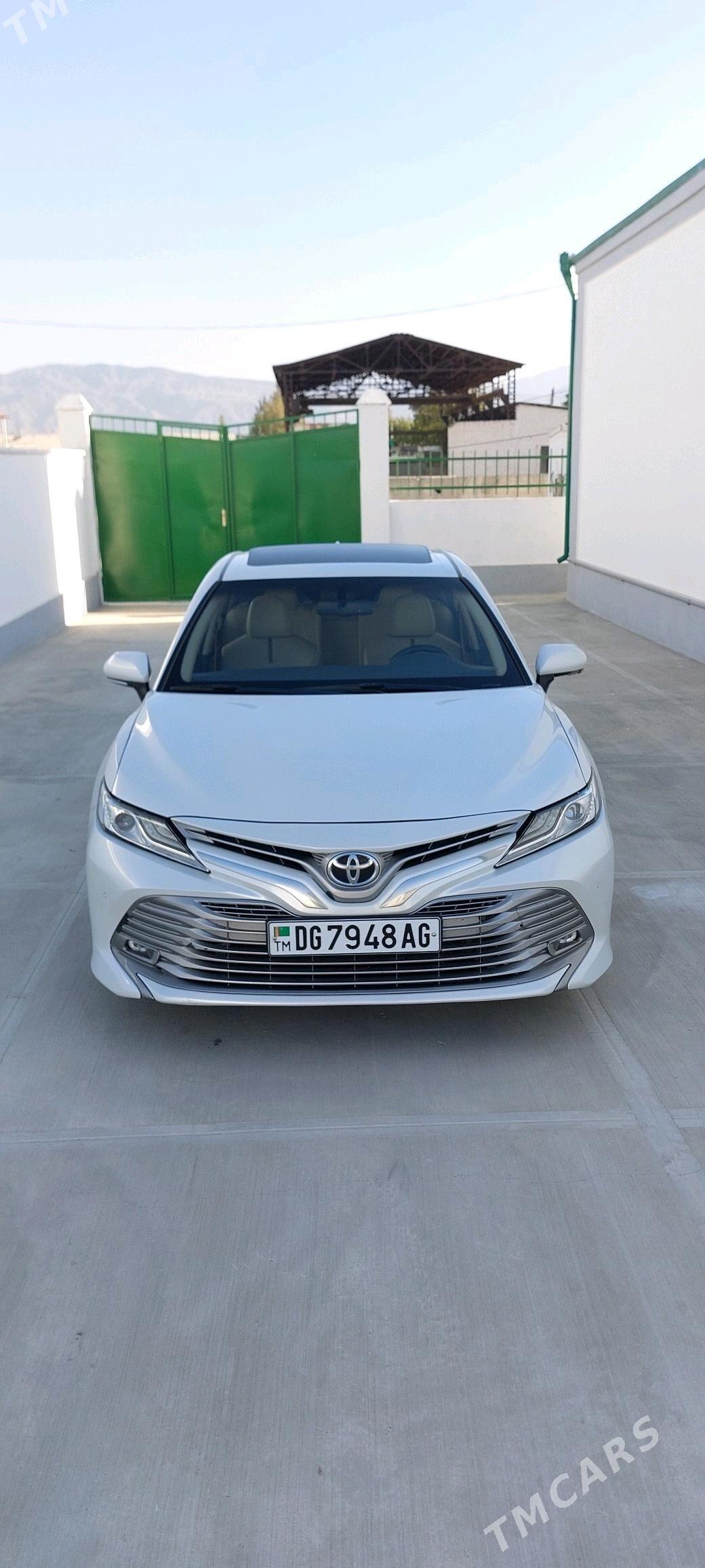 Toyota Camry 2020 - 475 000 TMT - Bäherden - img 2