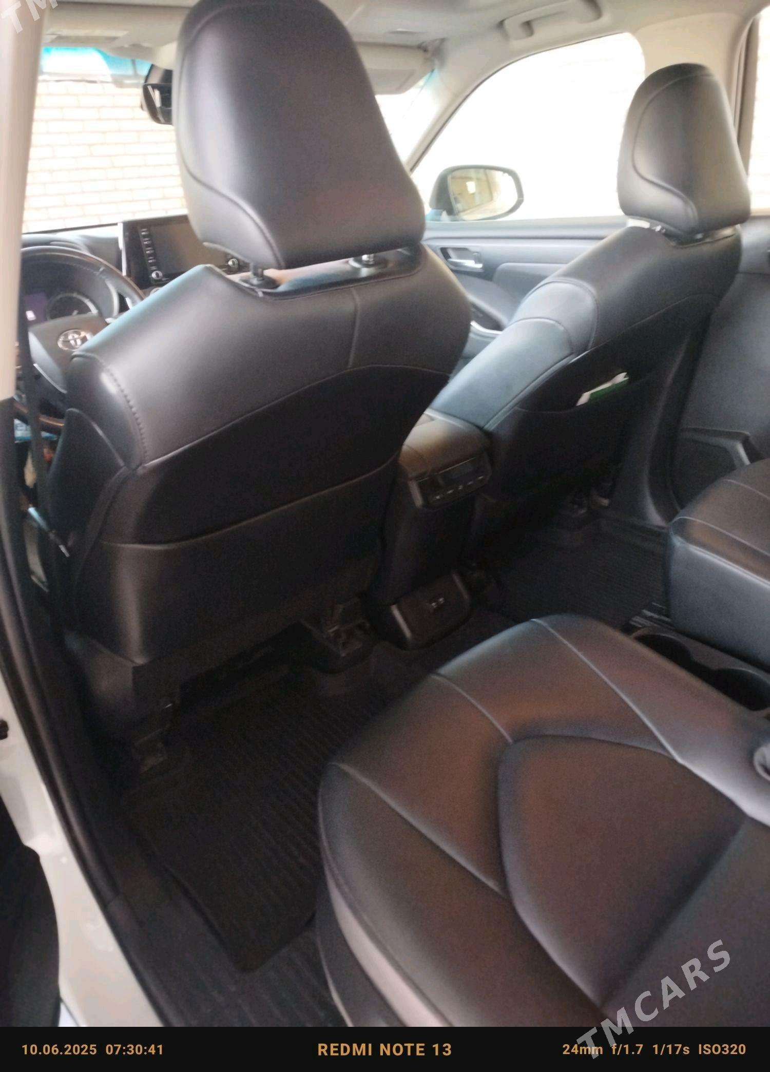 Toyota Highlander 2021 - 580 000 TMT - Теджен - img 6