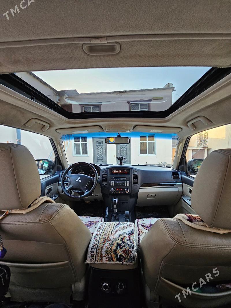 Mitsubishi Pajero 2014 - 275 000 TMT - Ашхабад - img 9