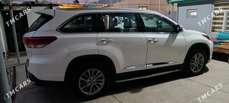 Toyota Highlander 2019 - 450 000 TMT - Bekrewe - img 4