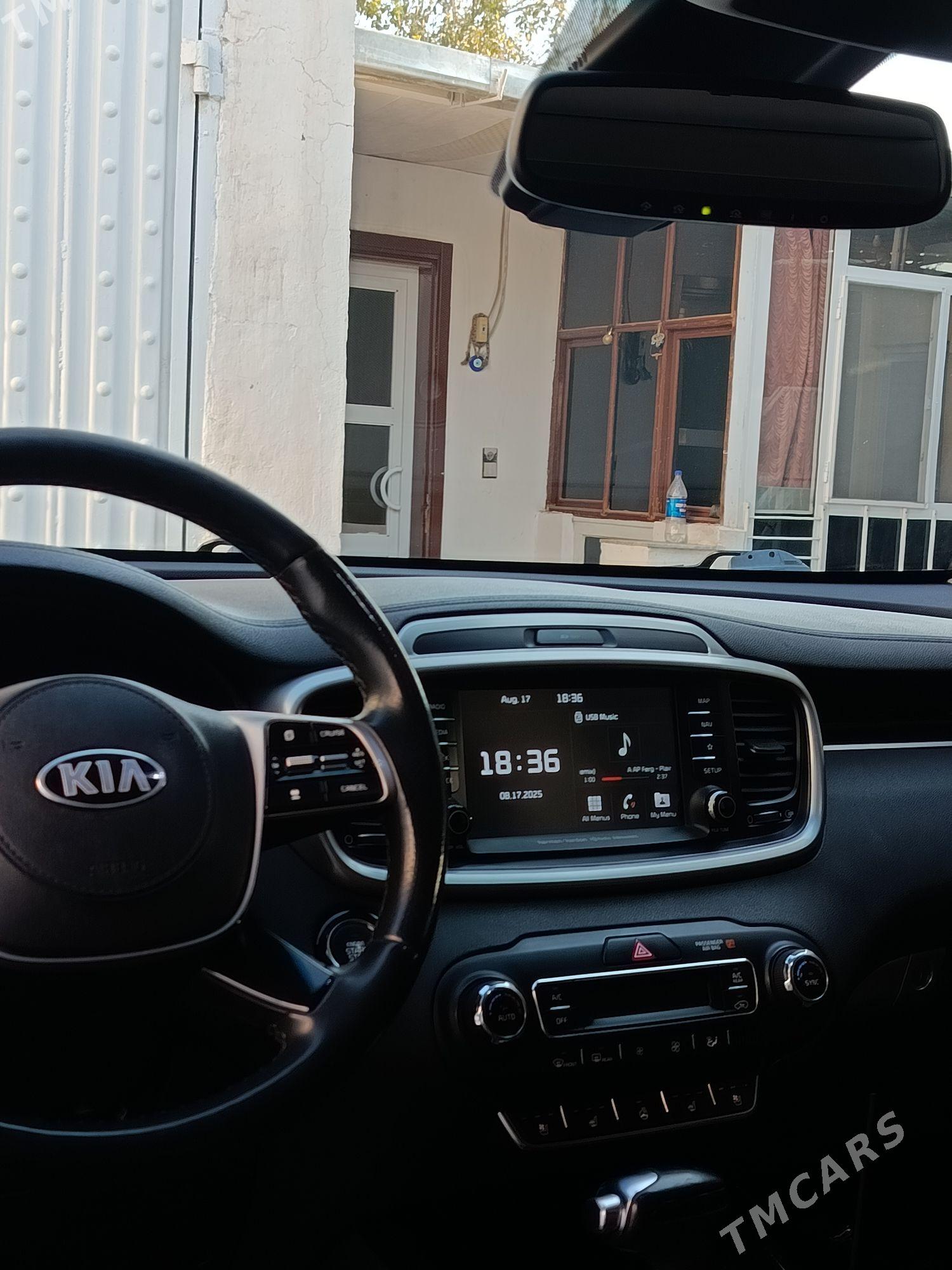 Kia Sorento 2018 - 360 000 TMT - Бедев - img 1