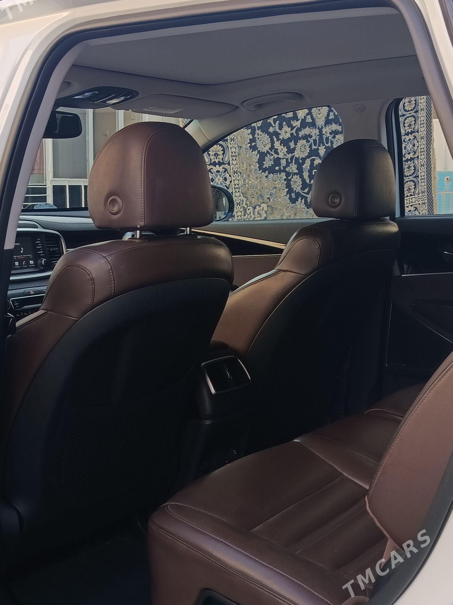 Kia Sorento 2018 - 360 000 TMT - Бедев - img 3