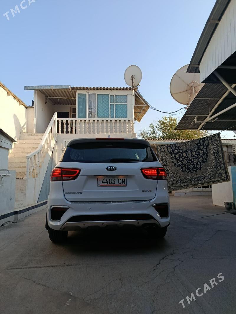 Kia Sorento 2018 - 360 000 TMT - Бедев - img 6