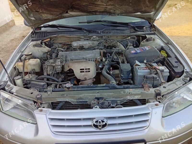 Toyota Camry 1999 - 135 000 TMT - Ёлётен - img 6