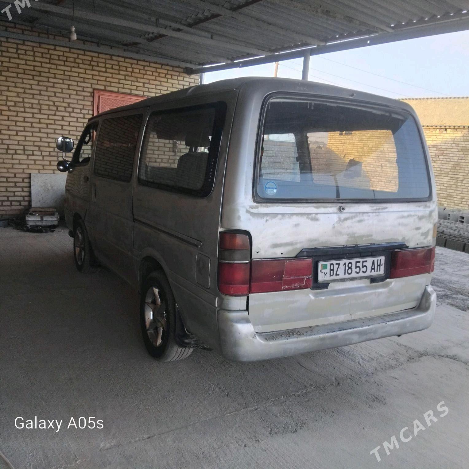 Toyota Hiace 1995 - 40 000 TMT - Sarahs - img 6