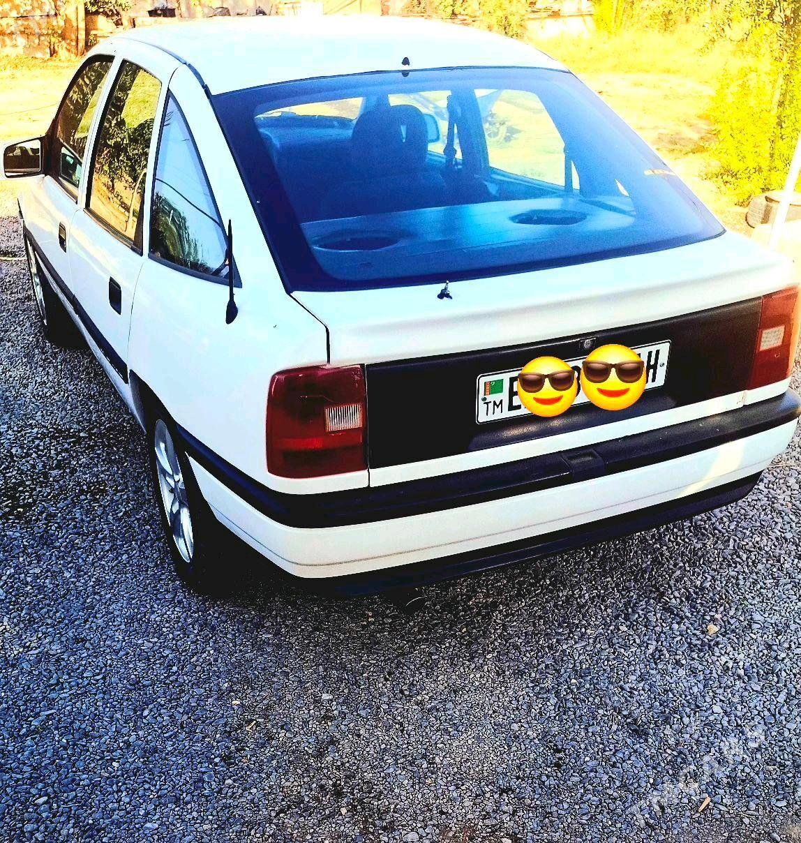 Opel Vectra 1992 - 38 000 TMT - Яшлык - img 2
