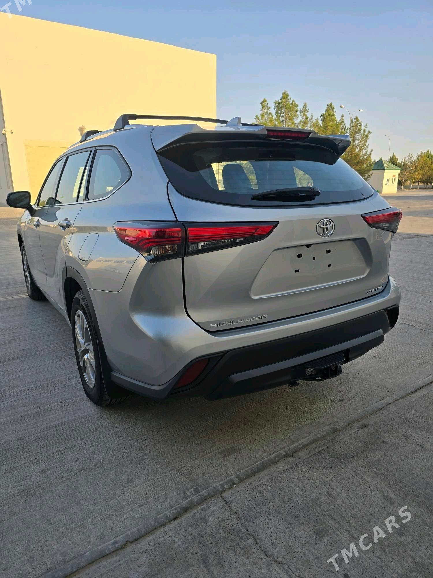 Toyota Highlander 2021 - 600 000 TMT - Байрамали - img 3