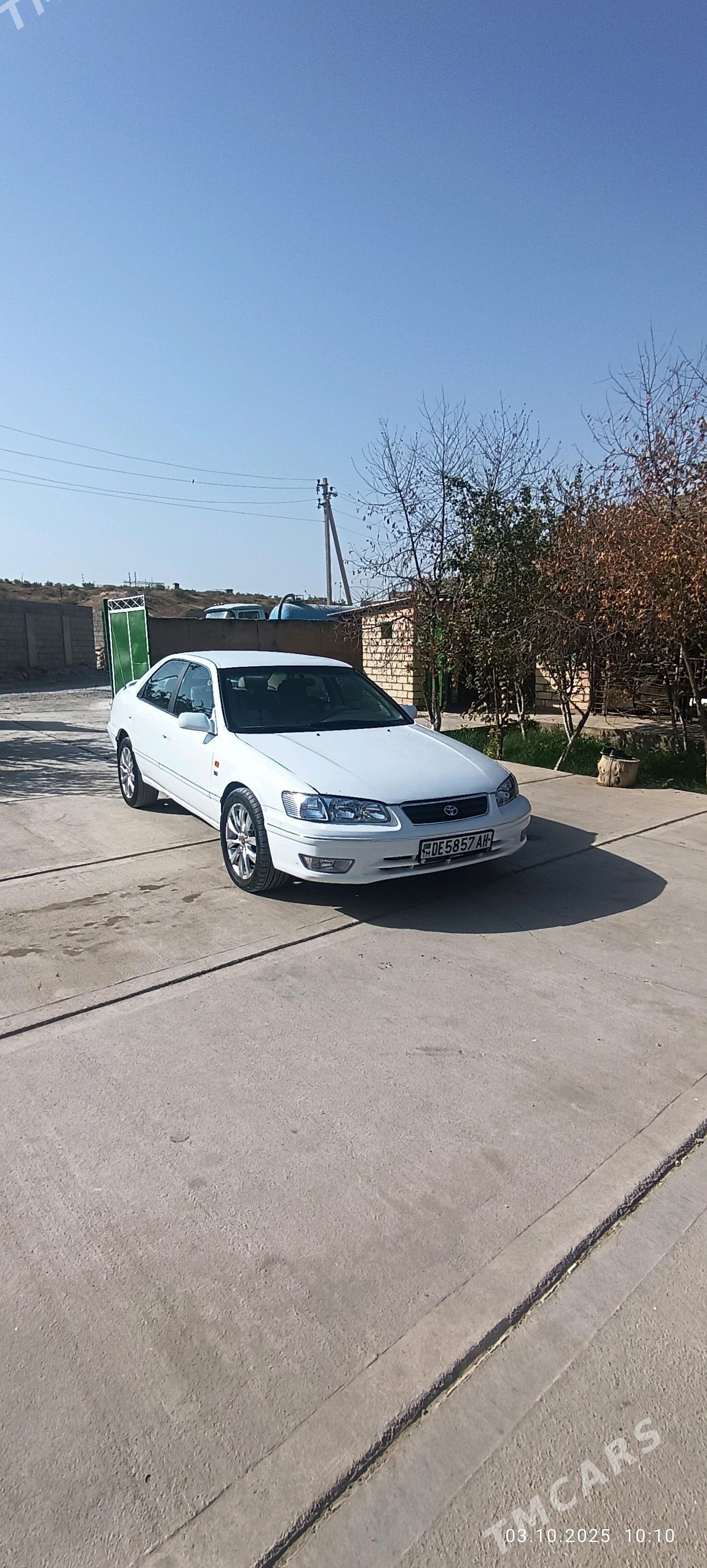 Toyota Camry 2000 - 120 000 TMT - Кака - img 2