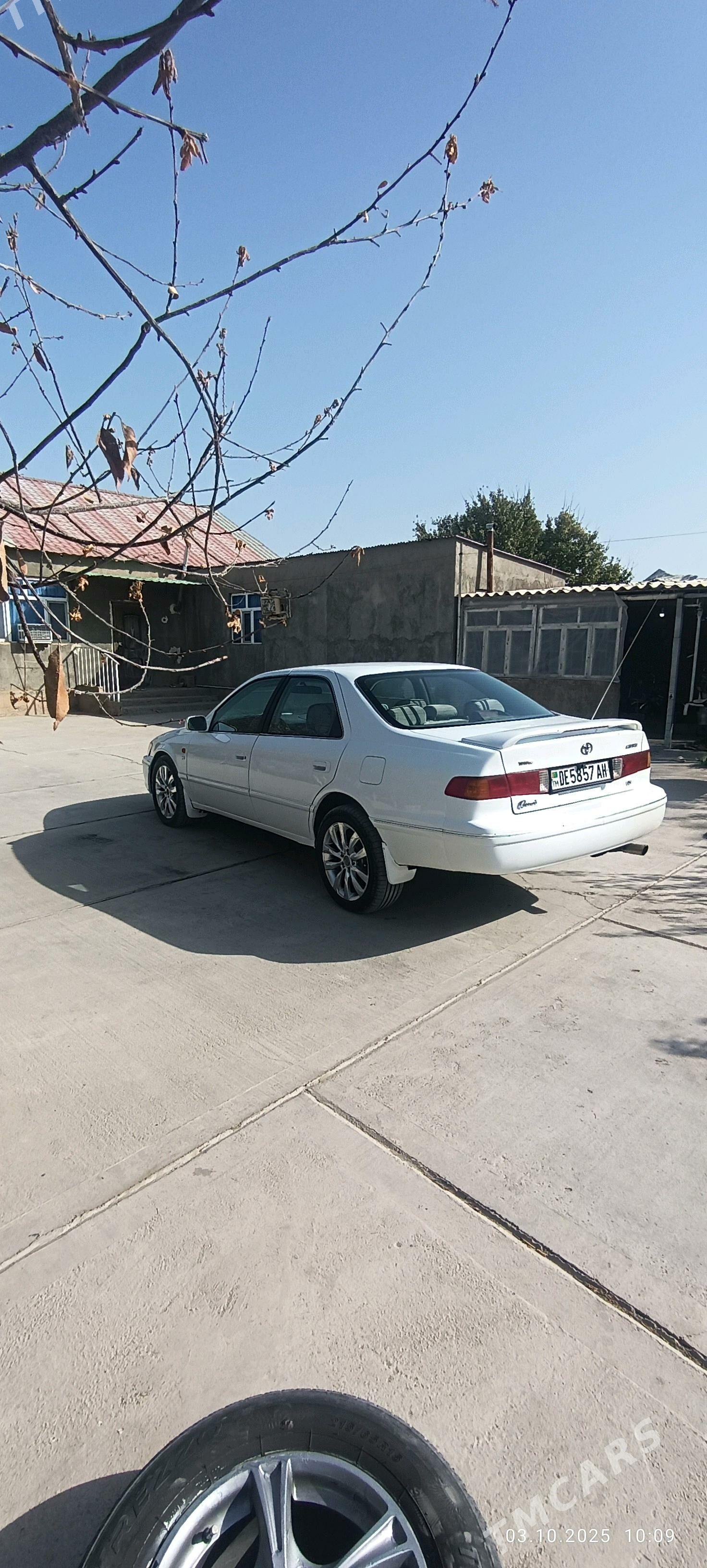 Toyota Camry 2000 - 120 000 TMT - Кака - img 3