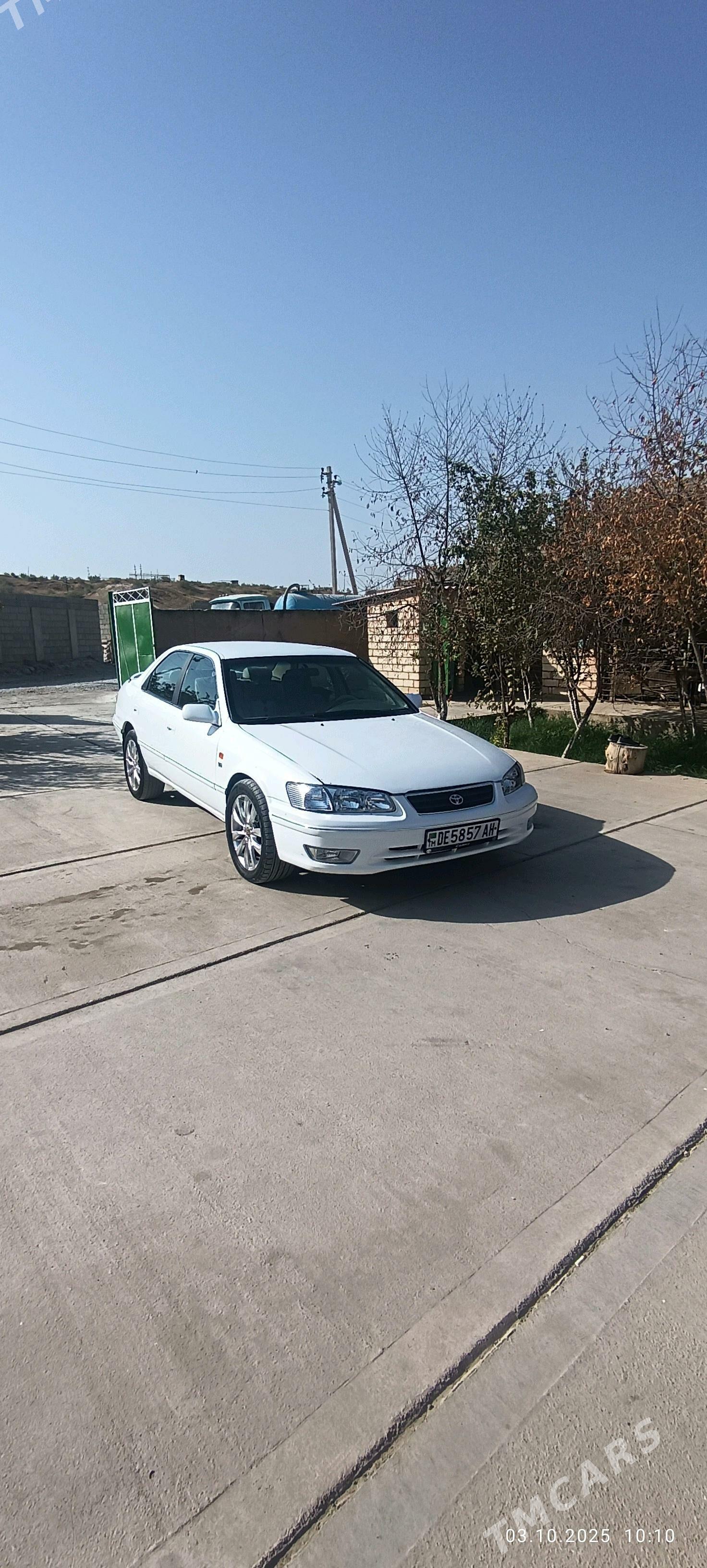 Toyota Camry 2000 - 120 000 TMT - Кака - img 4