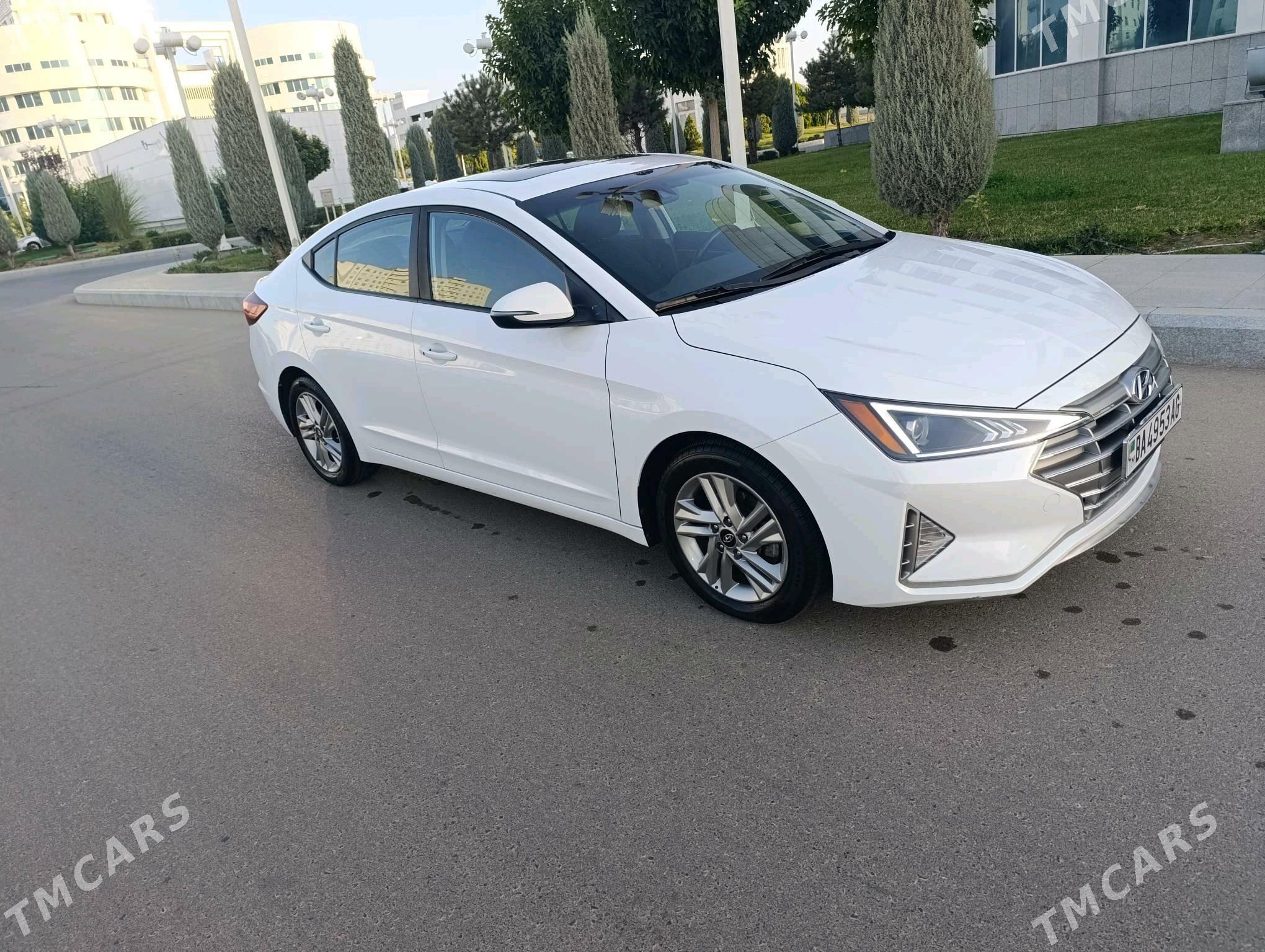 Hyundai Elantra 2019 - 245 000 TMT - Айтакова (ул. Огузхана) - img 2