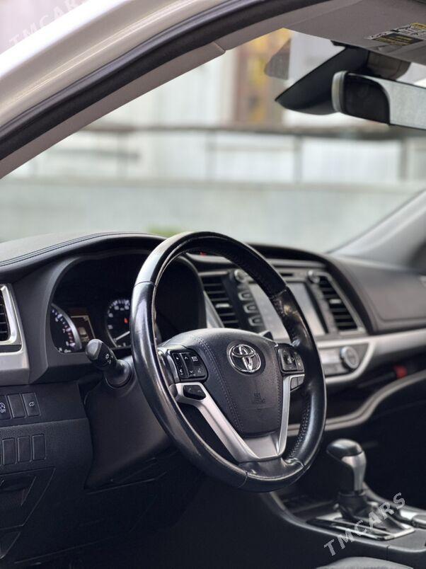 Toyota Highlander 2018 - 430 000 TMT - Ак-Бугдайский этрап - img 6