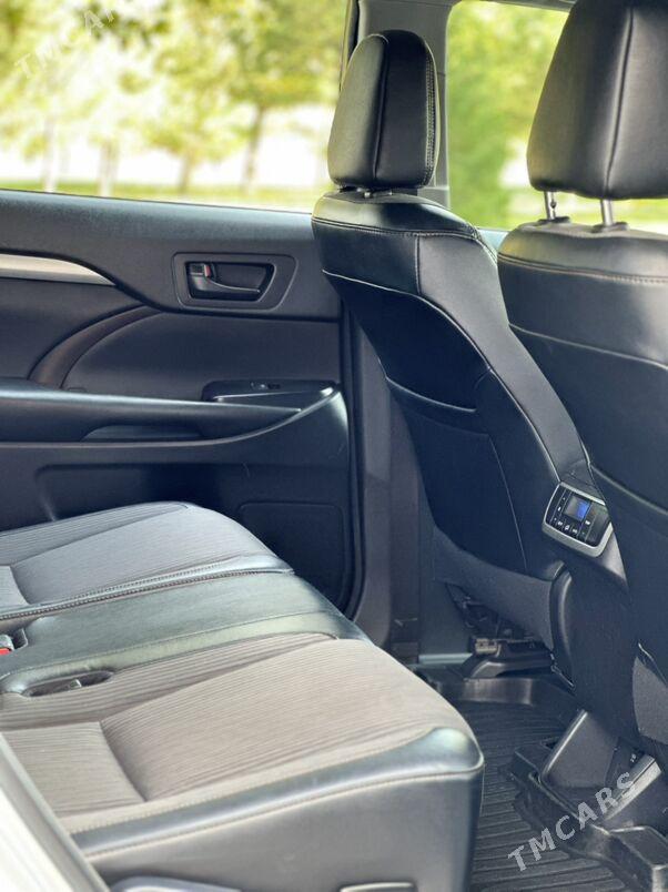 Toyota Highlander 2018 - 430 000 TMT - Ак-Бугдайский этрап - img 8