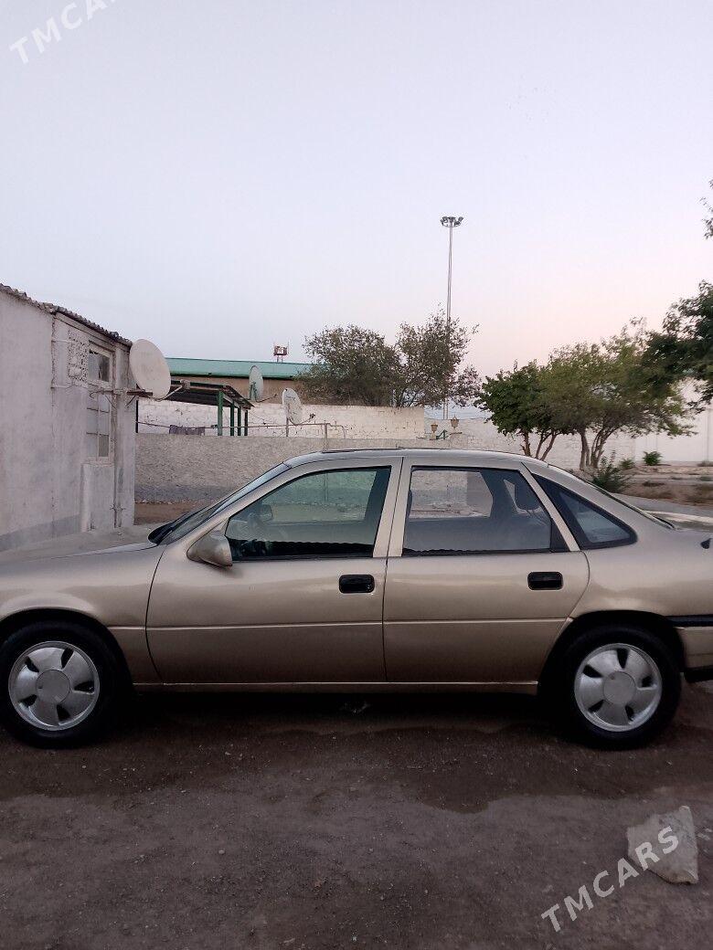 Opel Vectra 1991 - 40 000 TMT - Болдумсаз - img 2
