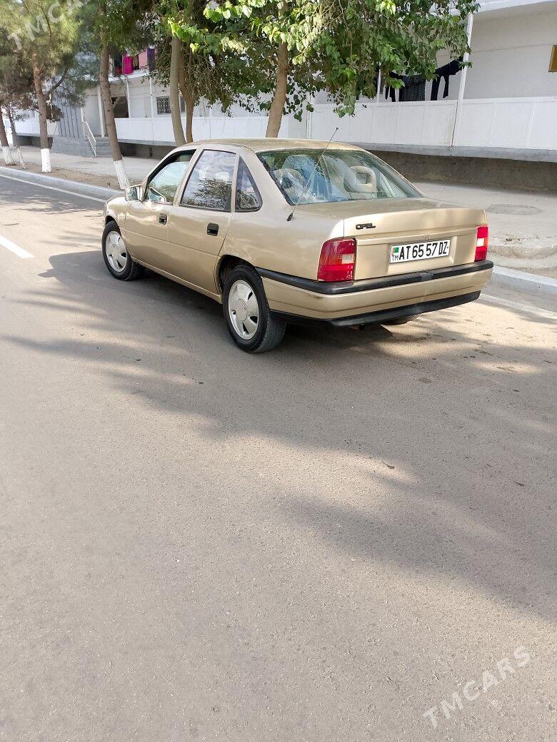 Opel Vectra 1991 - 40 000 TMT - Болдумсаз - img 6