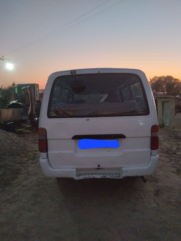 Toyota Hiace 1994 - 50 000 TMT - Мары - img 2