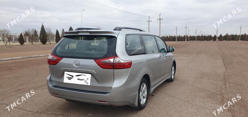 Toyota Sienna 2020 - 405 000 TMT - Daşoguz - img 4
