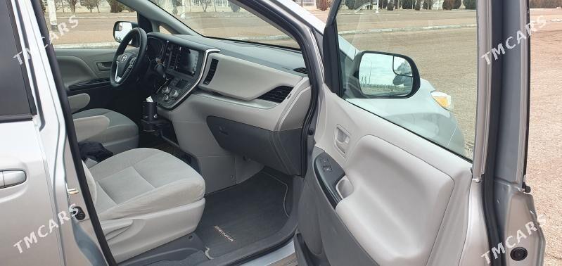 Toyota Sienna 2020 - 405 000 TMT - Daşoguz - img 6