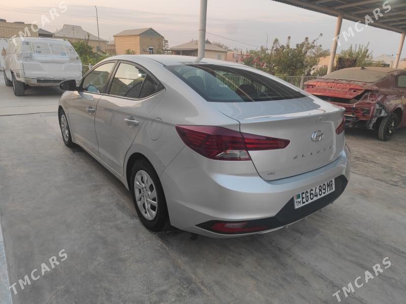 Hyundai Elantra 2019 - 190 000 TMT - Мары - img 4