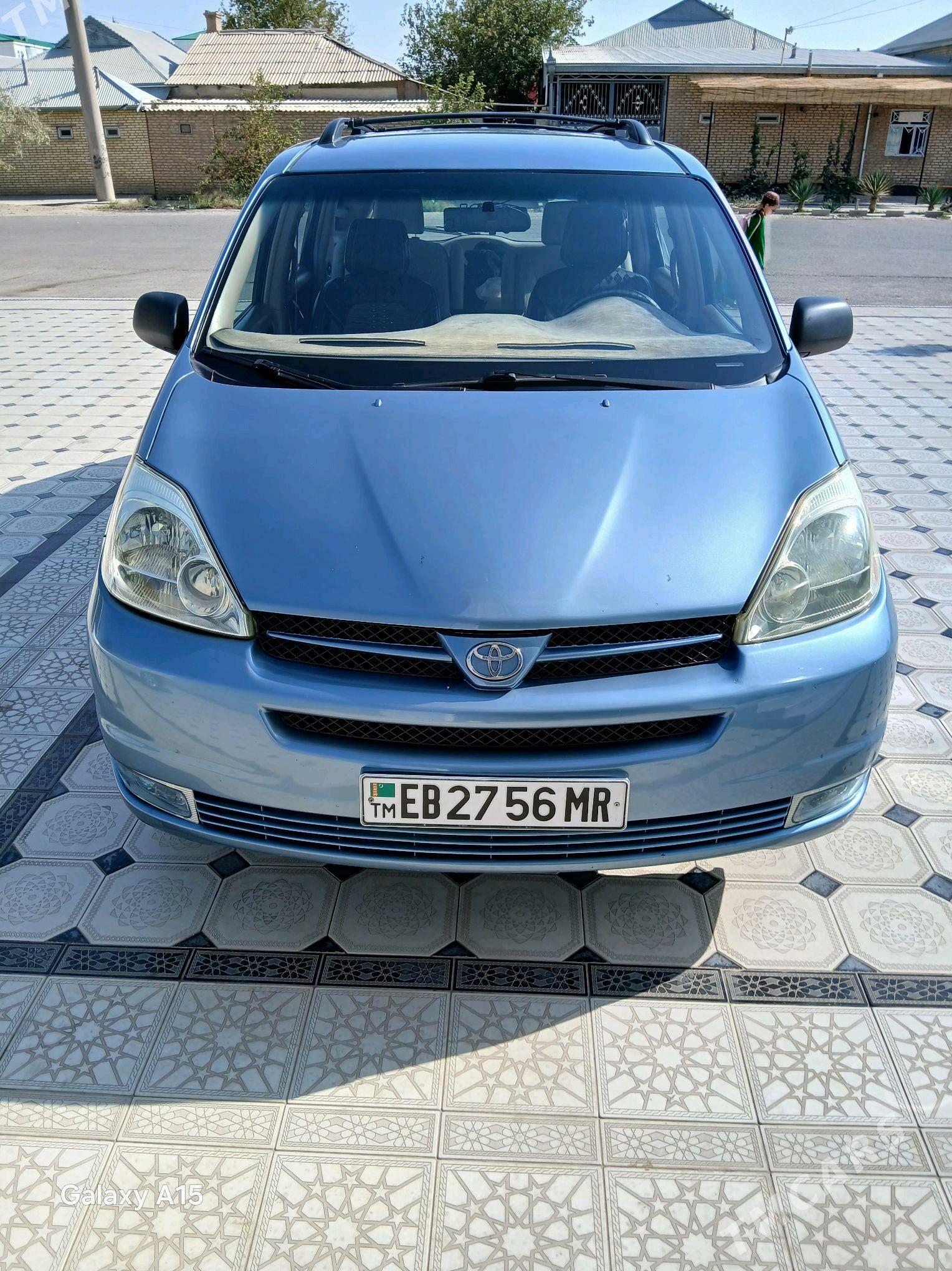 Toyota Sienna 2005 - 245 000 TMT - Мары - img 7
