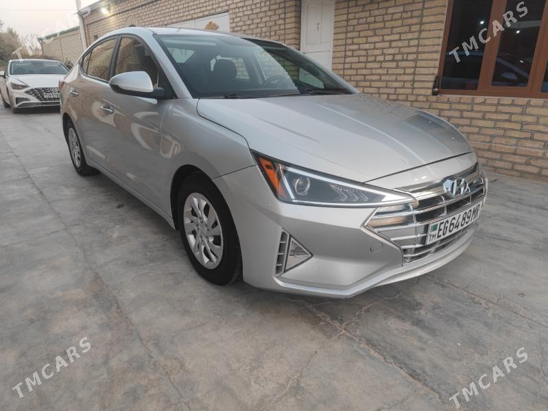 Hyundai Elantra 2019 - 190 000 TMT - Мары - img 2