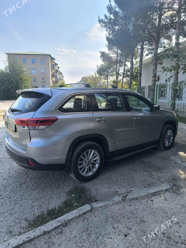 Toyota Highlander 2019 - 480 000 TMT - Туркменабат - img 2