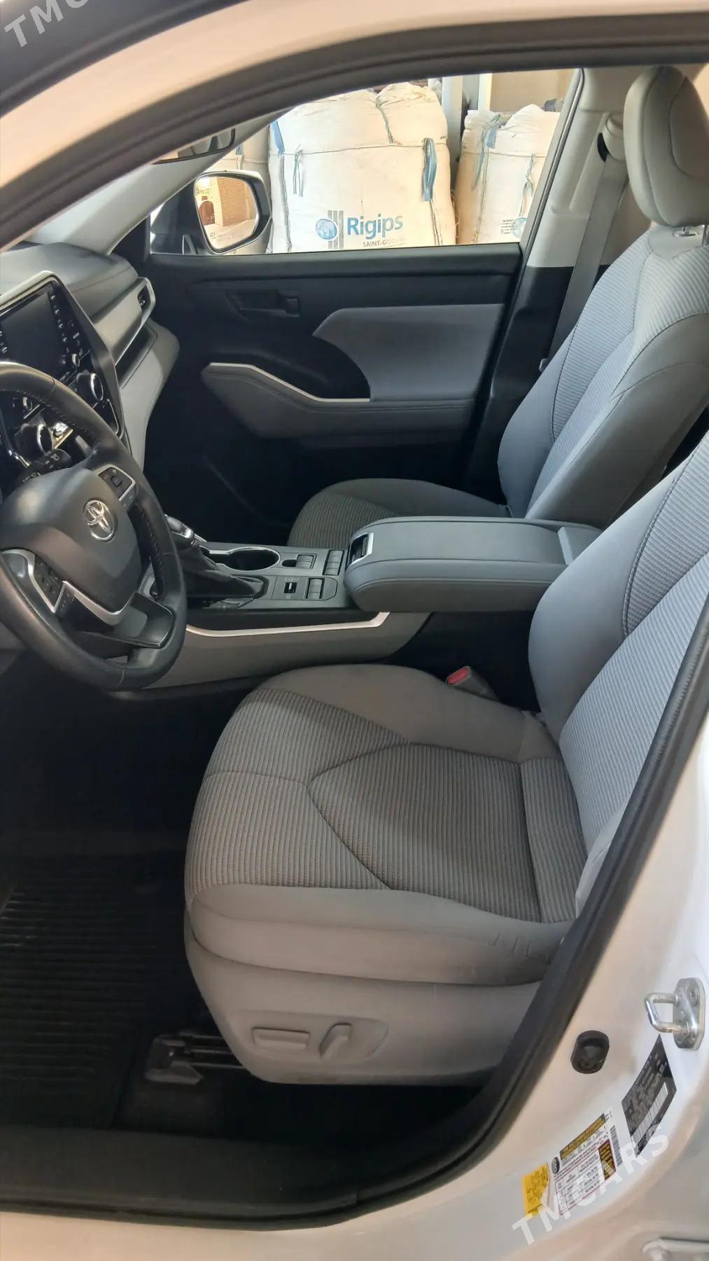 Toyota Highlander 2022 - 540 000 TMT - Мары - img 5