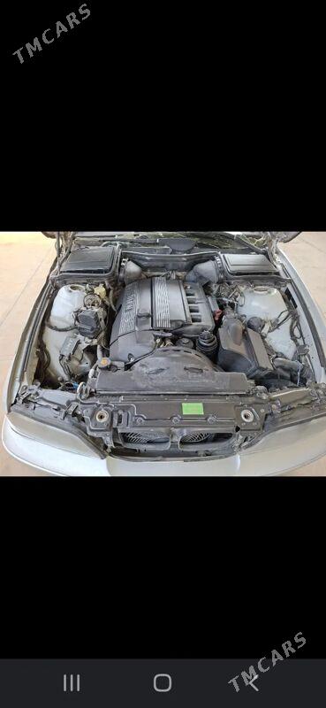 BMW 528 2002 - 40 000 TMT - Мары - img 3