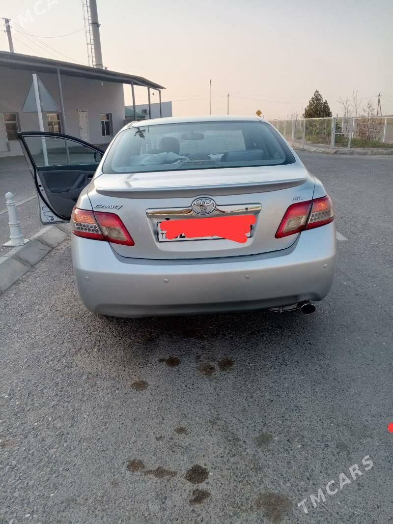 Toyota Camry 2010 - 170 000 TMT - 30 mkr - img 2