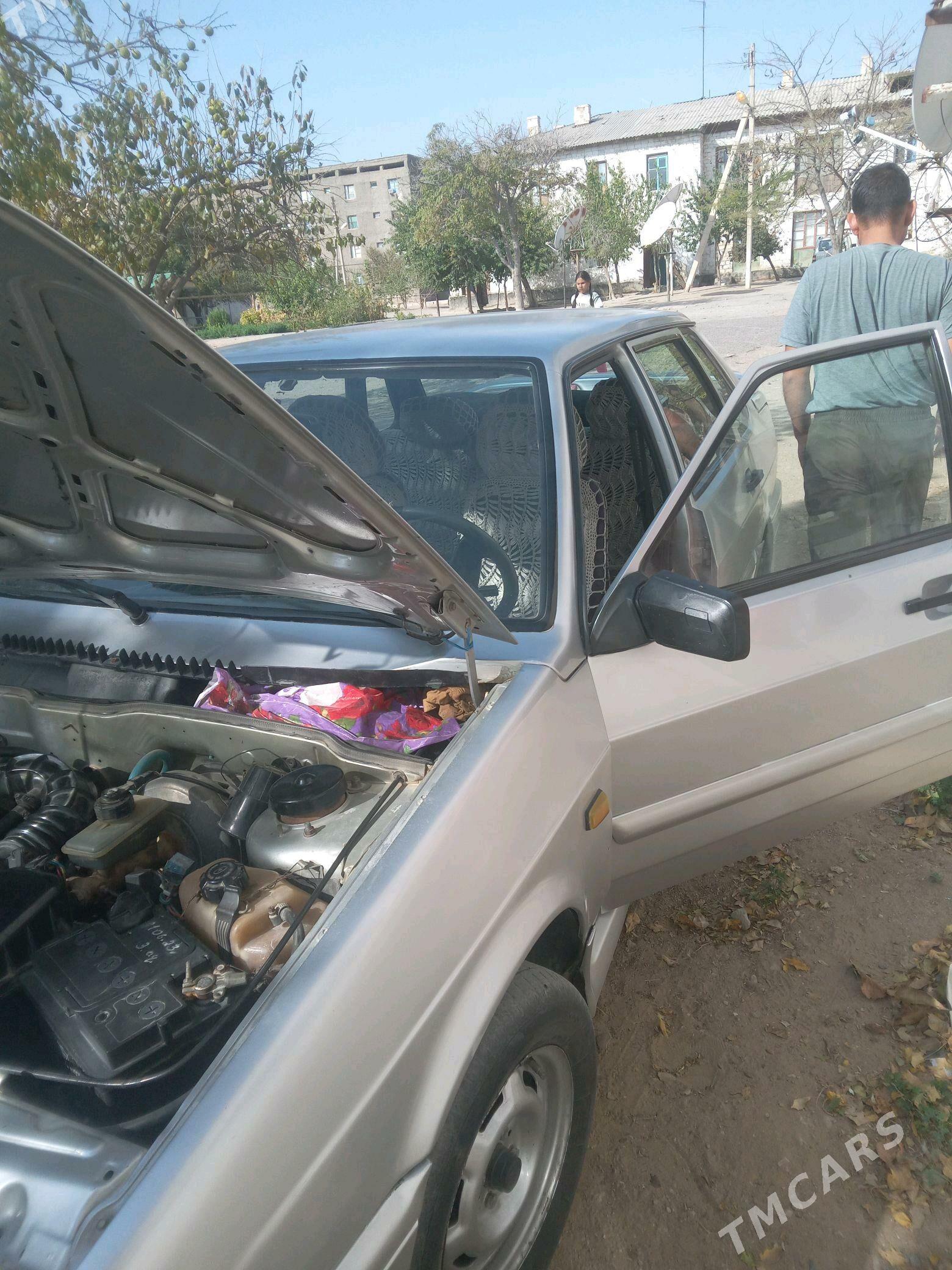 Lada 2115 2004 - 38 000 TMT - Серахс - img 4