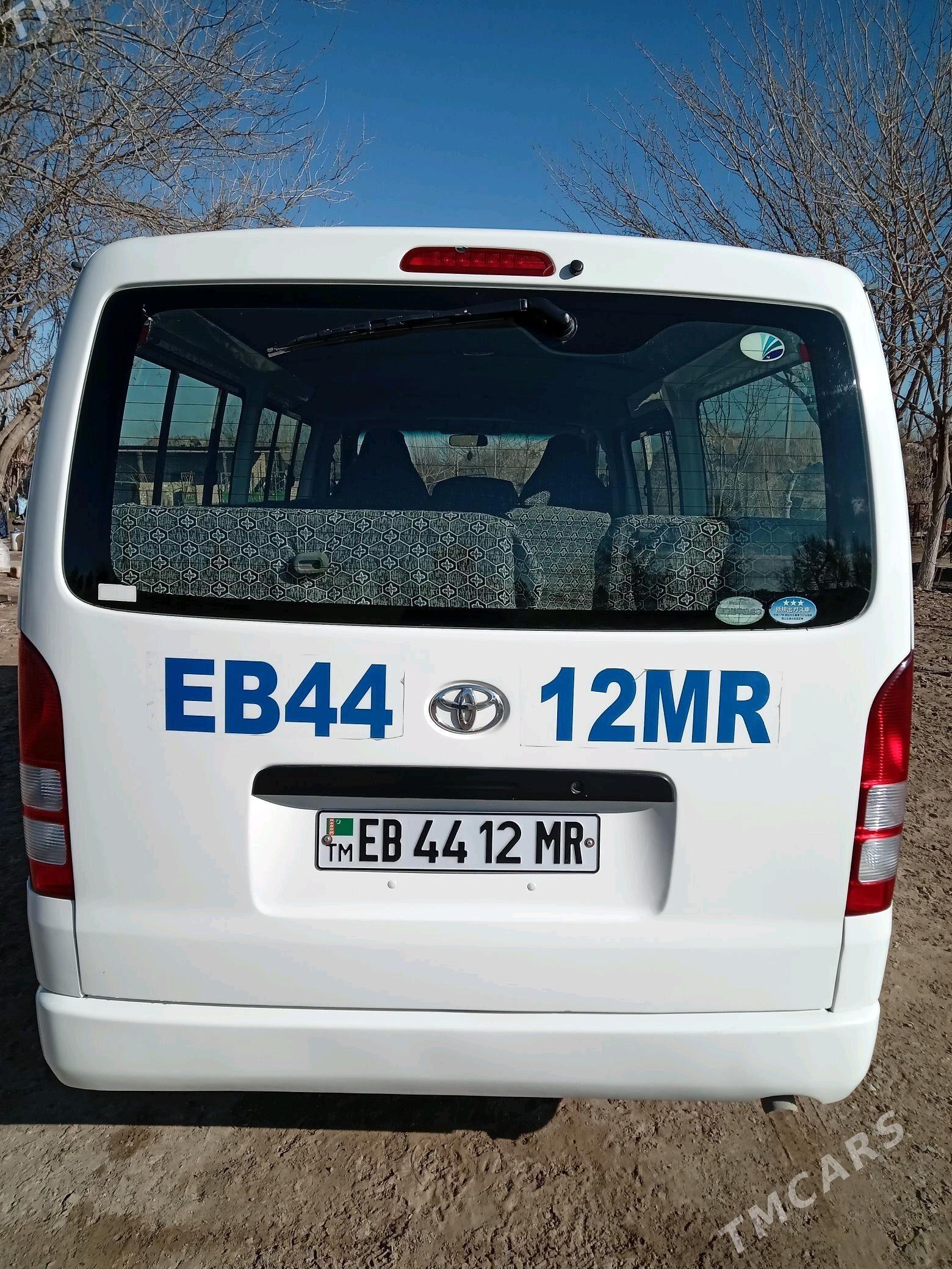 Toyota Hiace 2006 - 220 000 TMT - Каракумский этрап - img 3