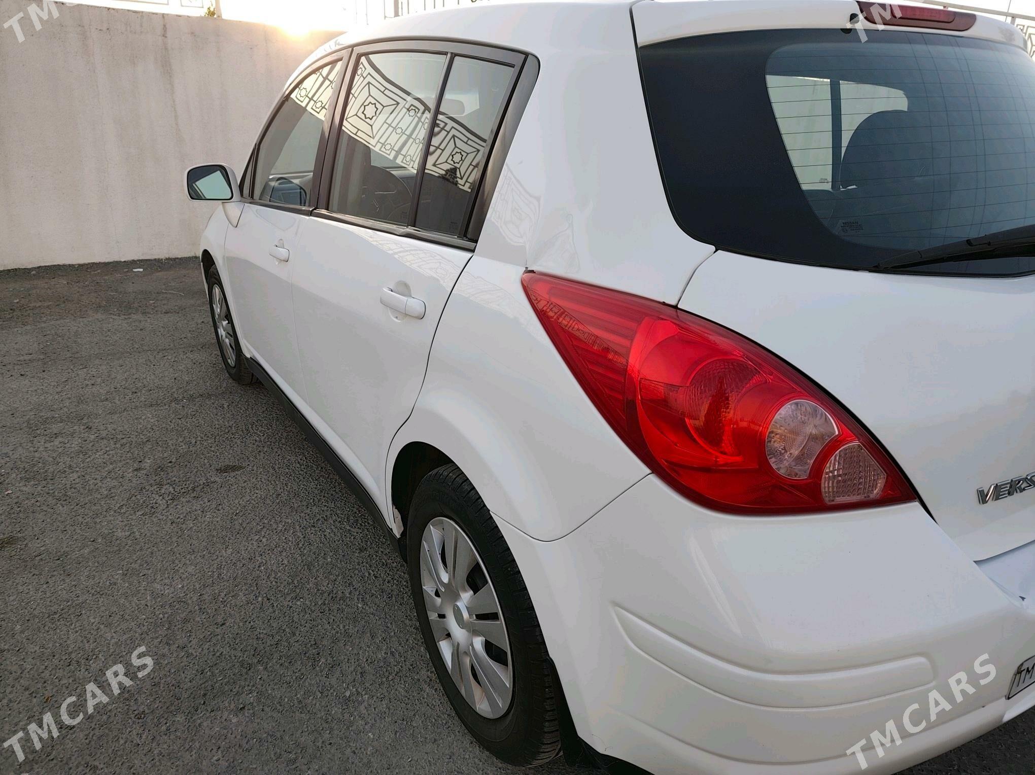 Nissan Versa 2010 - 140 000 TMT - 2 мкр - img 2