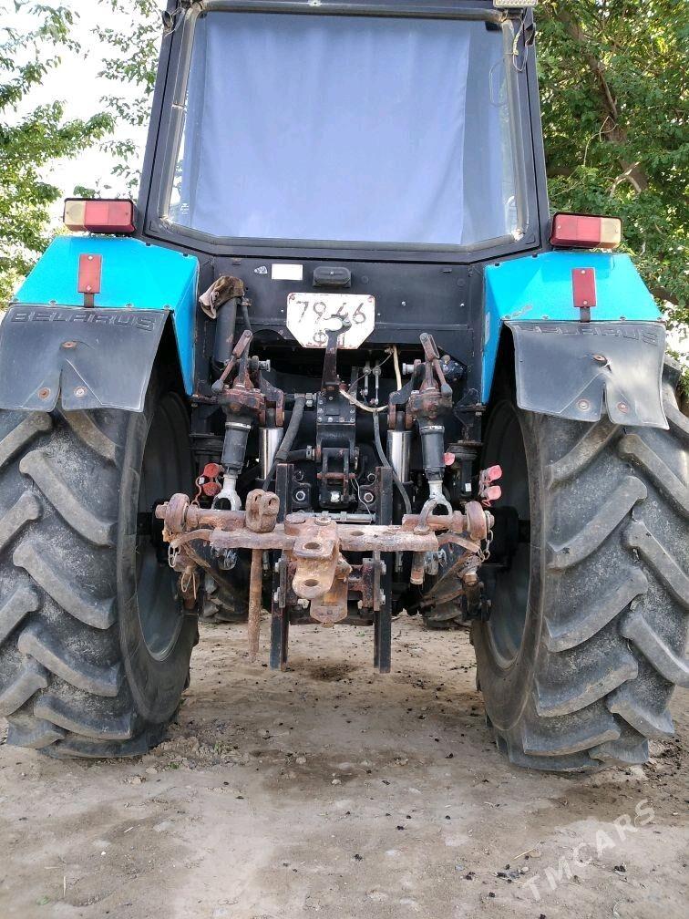 MTZ 82 2009 - 400 000 TMT - Garagum etraby - img 2