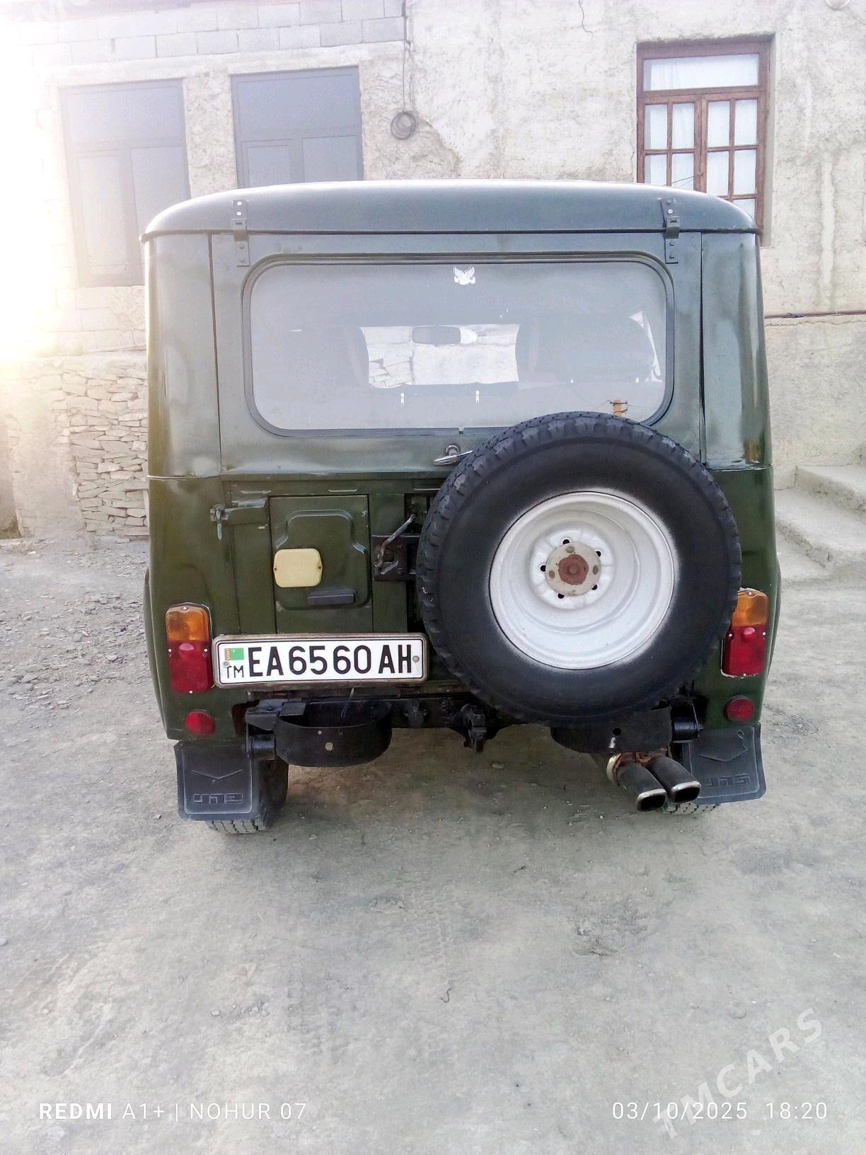 UAZ 469 2000 - 37 000 TMT - Bäherden - img 3