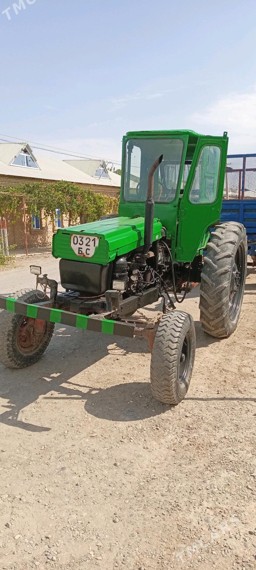 MTZ T-28 2002 - 39 000 TMT - Çärjew - img 4