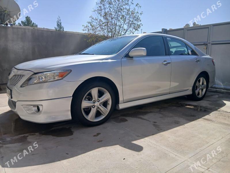 Toyota Camry 2010 - 220 000 TMT - Балканабат - img 2