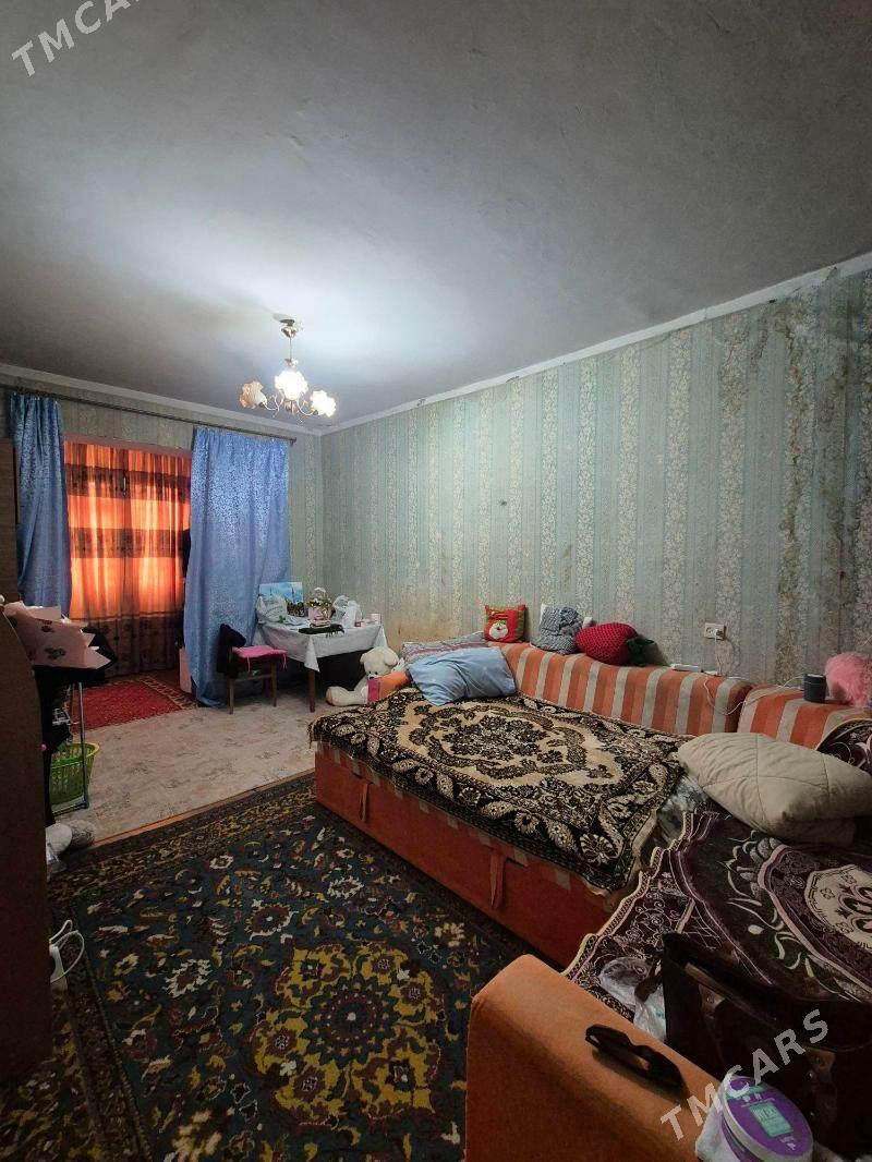 10 mkr 2 komnat 3 etaj - 10 мкр - img 3