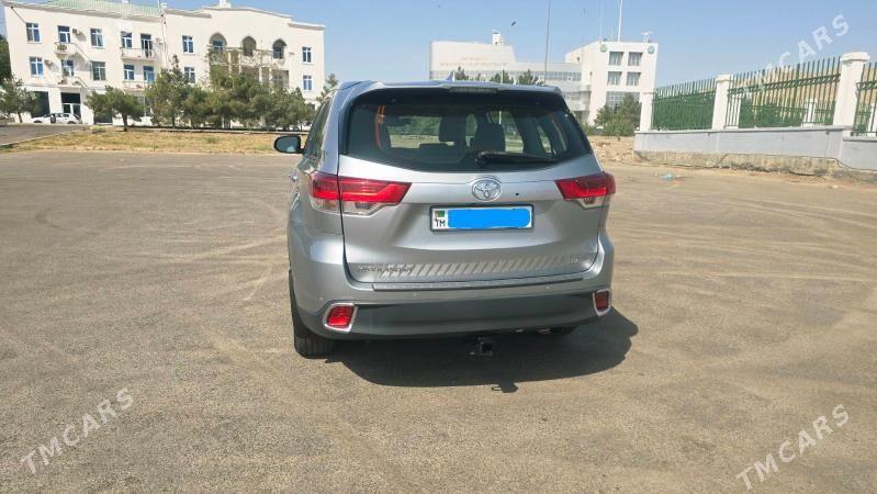 Toyota Highlander 2018 - 500 000 TMT - Туркменбаши - img 2