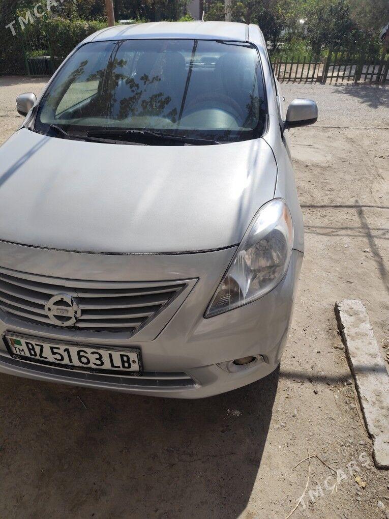 Nissan Versa 2011 - 90 000 TMT - Türkmenabat - img 2