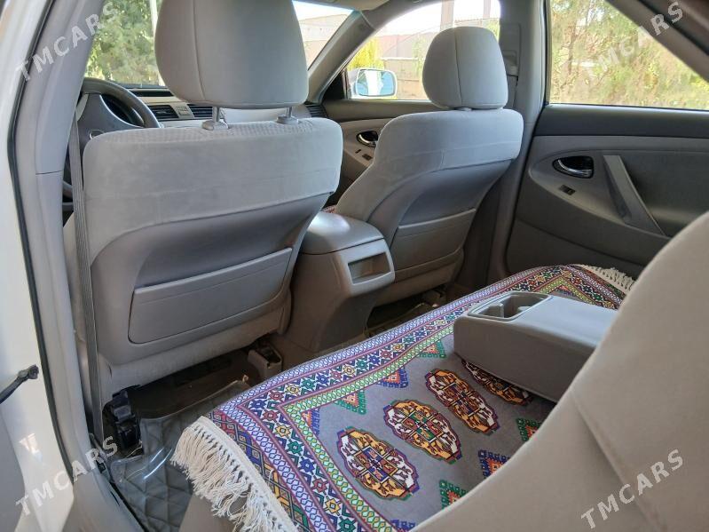 Toyota Camry 2010 - 174 000 TMT - Кёнеургенч - img 3