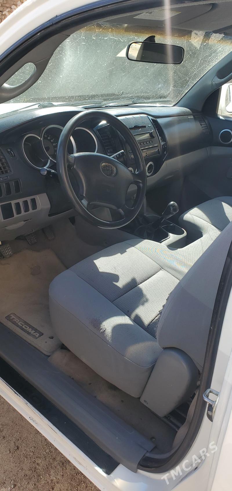 Toyota Tacoma 2008 - 160 000 TMT - Мары - img 4