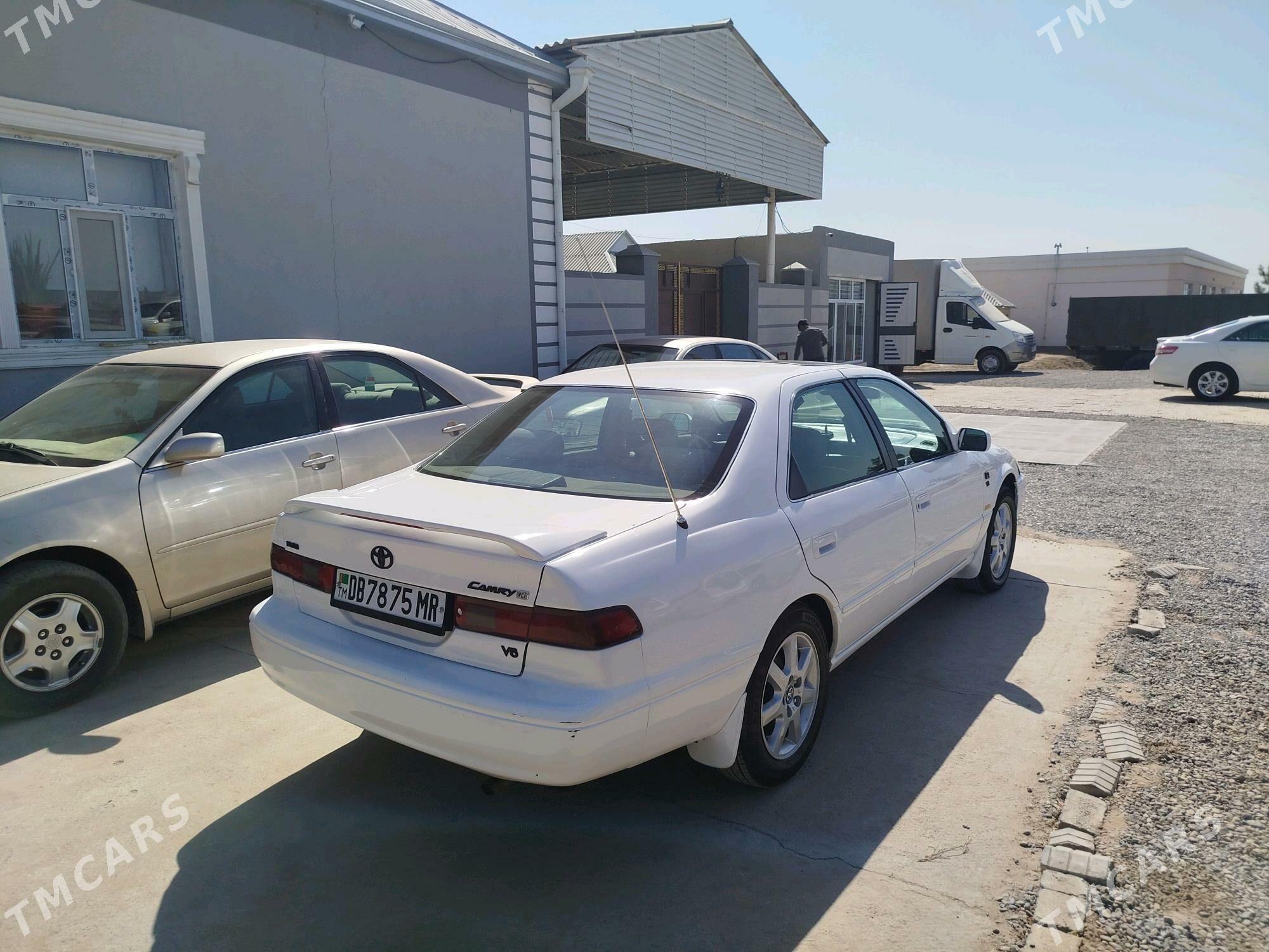 Toyota Camry 1999 - 127 000 TMT - Мары - img 4