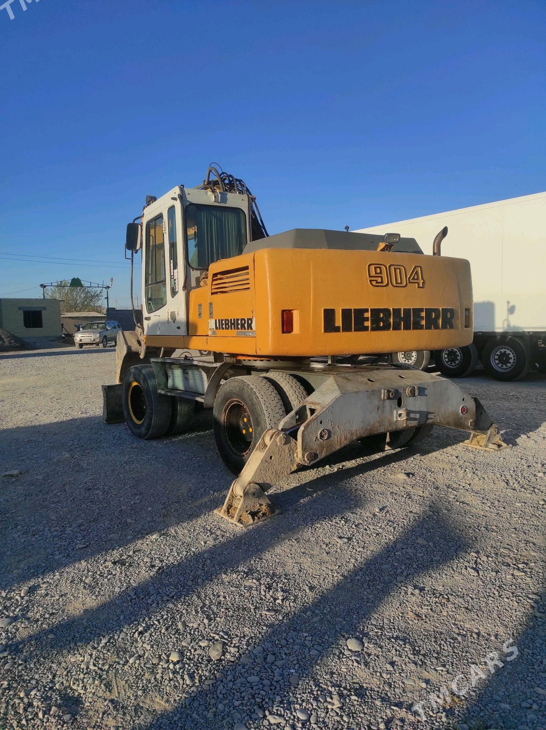 Liebherr A-series 2008 - 600 000 TMT - Кака - img 1