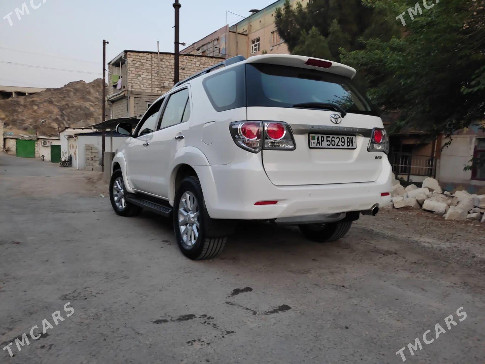 Toyota Fortuner 2012 - 350 000 TMT - Туркменбаши - img 1