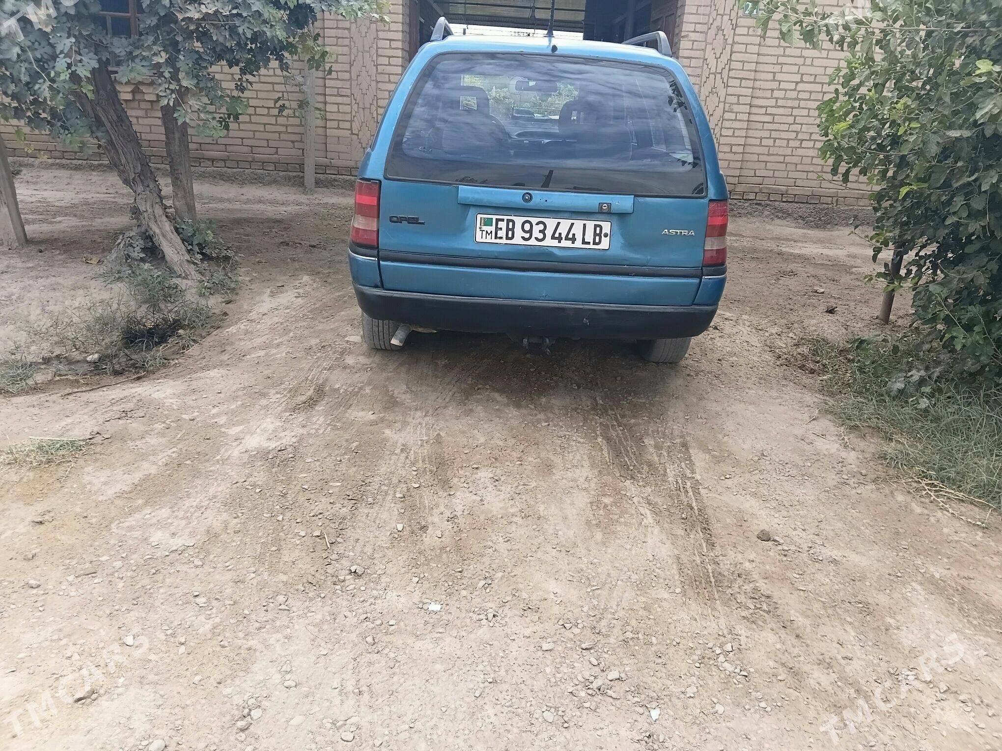 Opel Astra 1993 - 26 000 TMT - Дянев - img 5