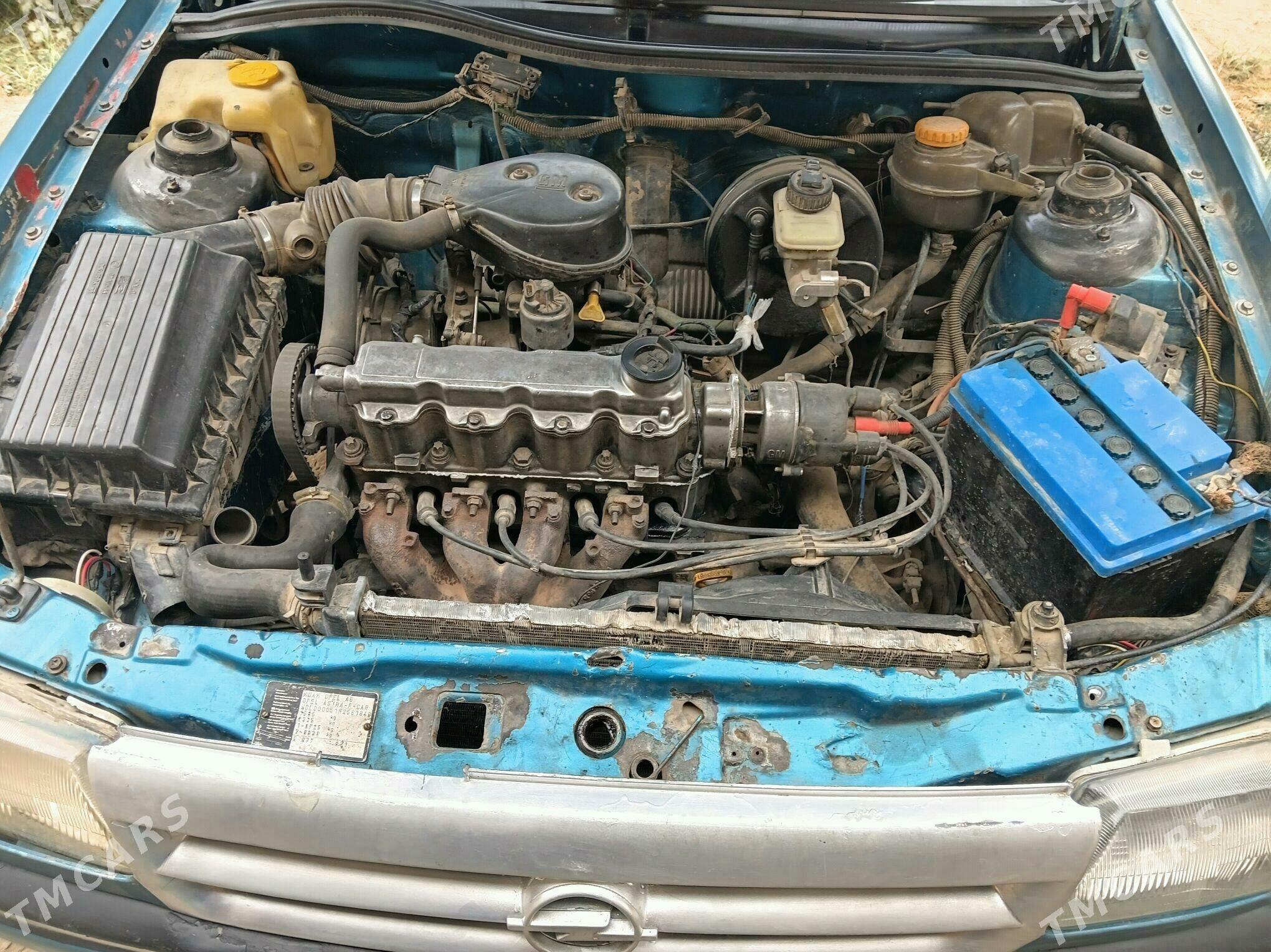 Opel Astra 1993 - 26 000 TMT - Дянев - img 8