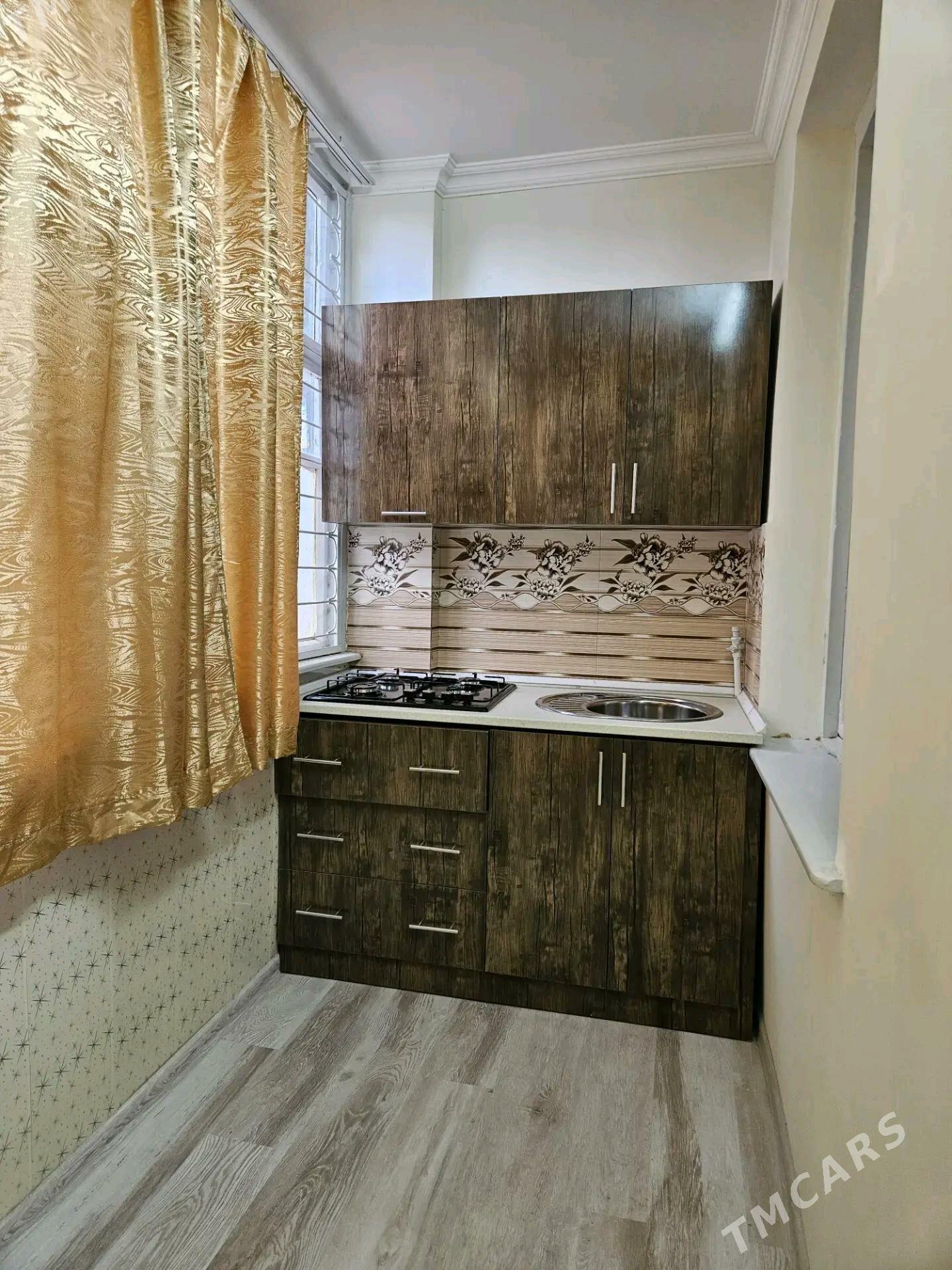 ПРОДАЕТСЯ - 4 мкр - img 4