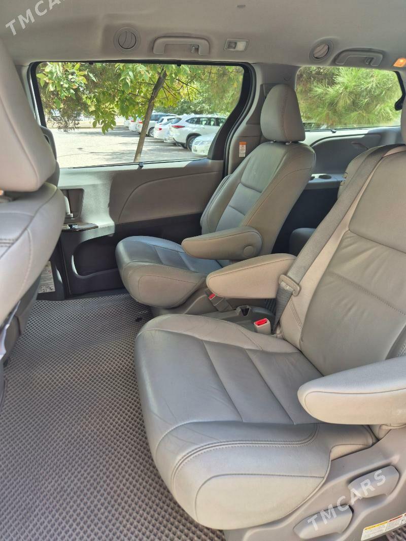 Toyota Sienna 2017 - 460 000 TMT - Aşgabat - img 5