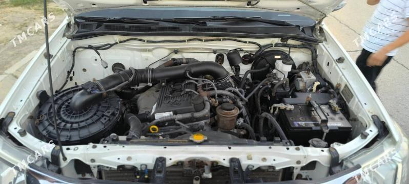 Toyota Hilux 2013 - 330 000 TMT - Gurtly - img 6