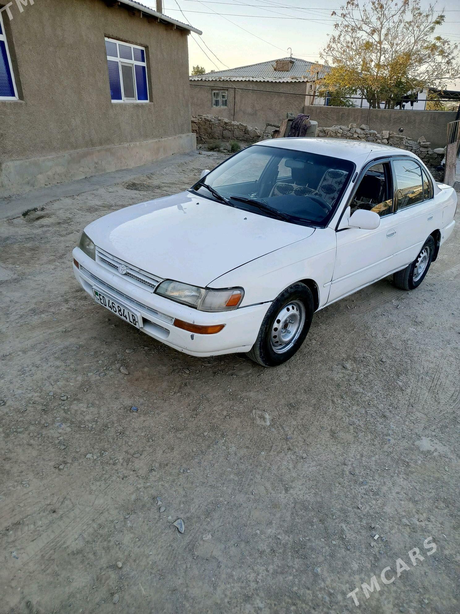 Toyota Corolla 1996 - 42 000 TMT - Магданлы - img 3